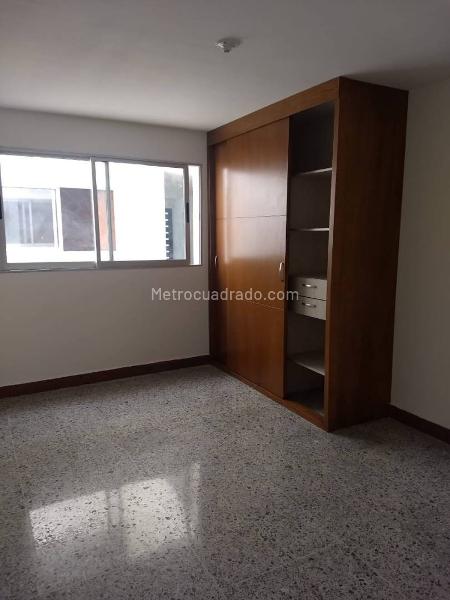 Versatile 5BR House in Almeria for Residential or Commercial Use - 8