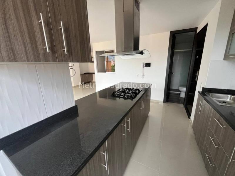 Comfortable 3BR Apartment with Amenities in Florida Nueva - 3