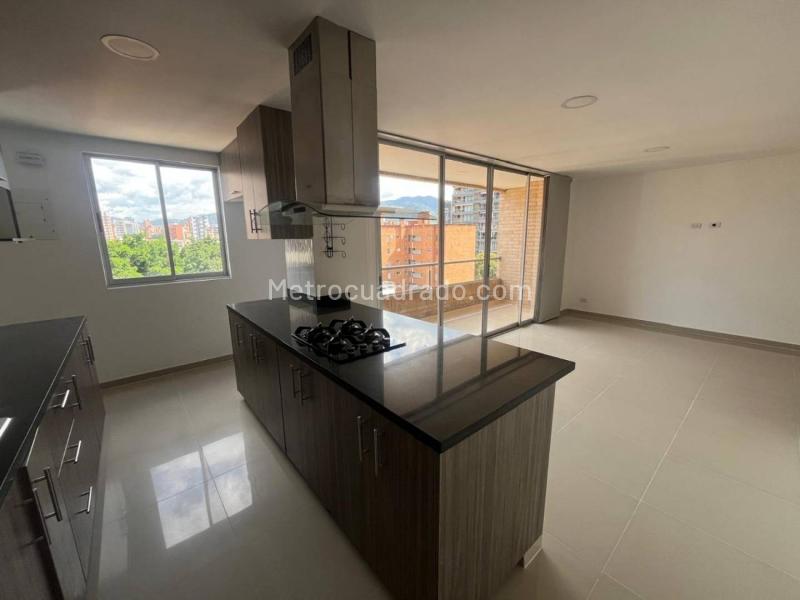 Comfortable 3BR Apartment with Amenities in Florida Nueva - 4