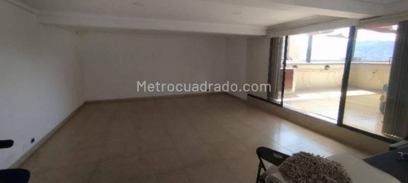 Apartamento amplio de 5 alcobas en arriendo en El Poblado - 8