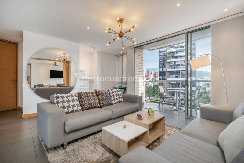 Spacious 2BR Apartment in Exclusive Lalinde - 5