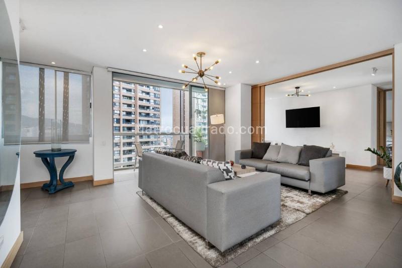 Spacious 2BR Apartment in Exclusive Lalinde - 7