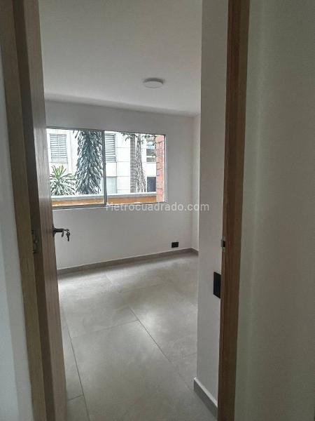 Comfortable 2BR Apartment in Aguacatala - 5