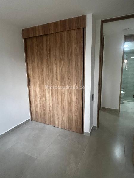 Comfortable 2BR Apartment in Aguacatala - 6