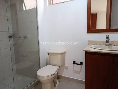 Apartamento en arriendo en El Esmeraldal, Envigado · foto 10 de 11