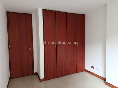 Apartamento en arriendo en El Esmeraldal, Envigado · foto 6 de 11