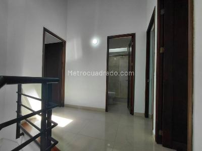 Casa de 3 alcobas en arriendo en Los Benedictinos, Envigado, 153 m² · foto 14 de 18