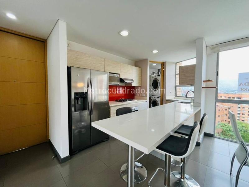 Comfortable 3BR Apartment in Lalinde - 2