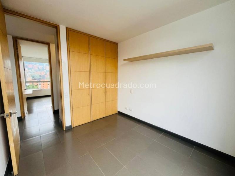 Comfortable 3BR Apartment in Lalinde - 7