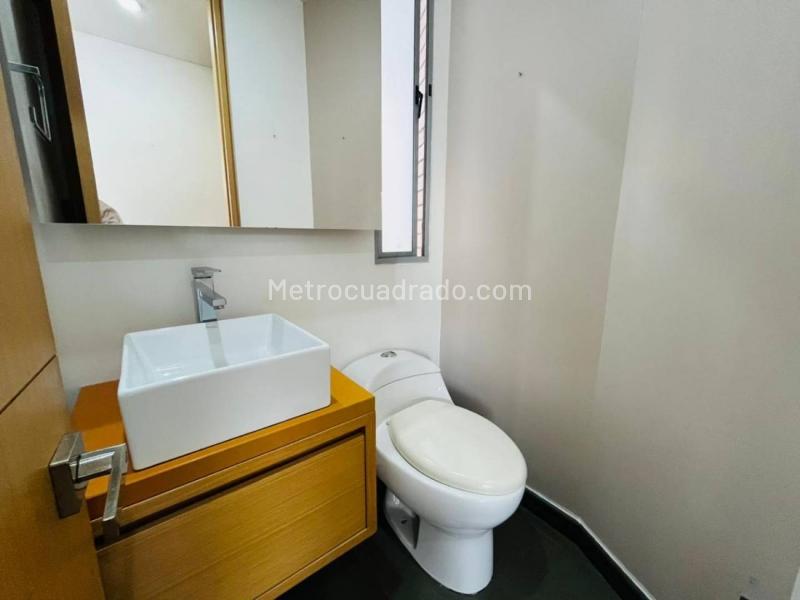 Comfortable 3BR Apartment in Lalinde - 9