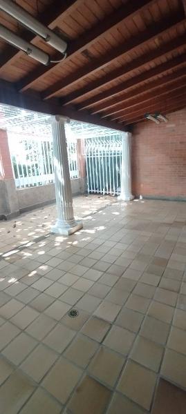 Casa Hermosa de 4 Alcobas en Loma del Campestre - 4