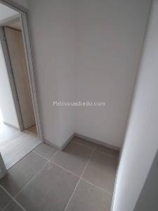 Apartamento en arriendo en Ciudad Del Rio, Medellín · foto 8 de 13