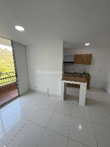 Apartamento de 3 alcobas en venta en Vereda San Jose, Sabaneta, 65 m² · foto 2 de 16