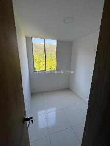 Apartamento de 3 alcobas en venta en Vereda San Jose, Sabaneta, 65 m² · foto 13 de 16