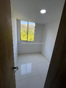 Apartamento de 3 alcobas en venta en Vereda San Jose, Sabaneta, 65 m² · foto 15 de 16