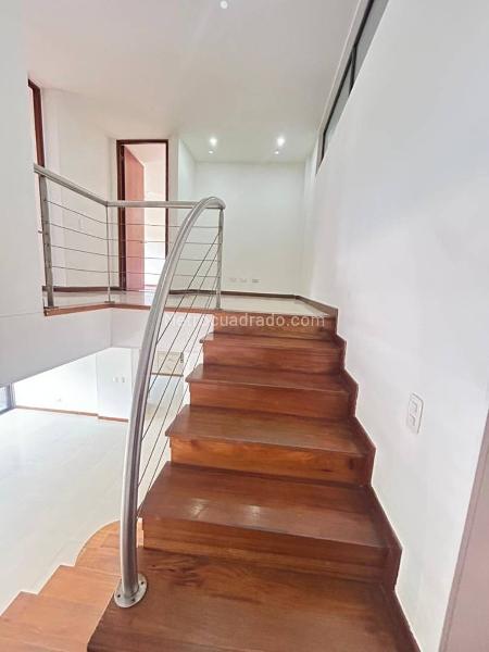 Apartamento de 3 Alcobas con Cocina Moderna en El Poblado - 8