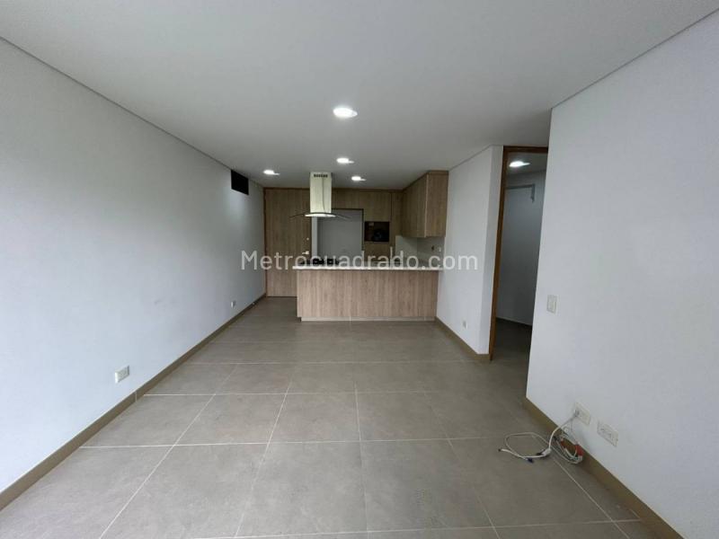 Amplio Apartamento de 2 Alcobas en Las Palmas - 2