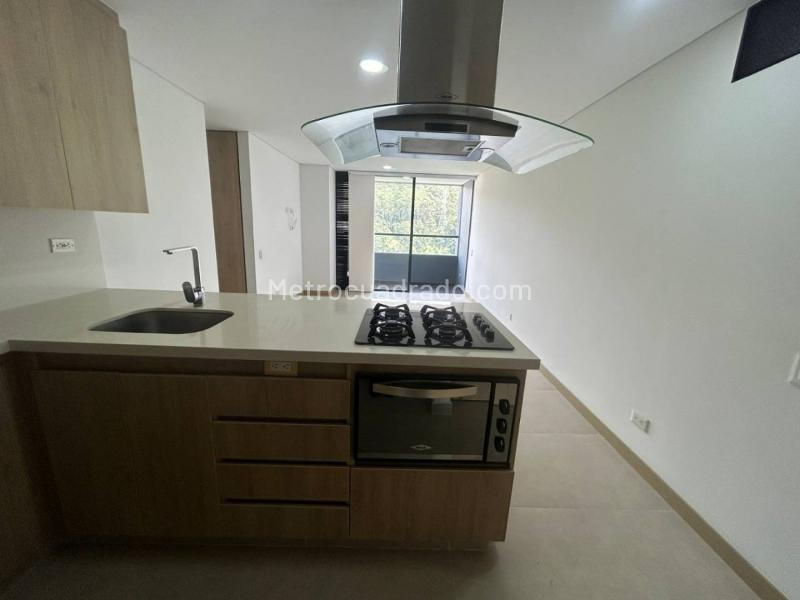 Amplio Apartamento de 2 Alcobas en Las Palmas - 3