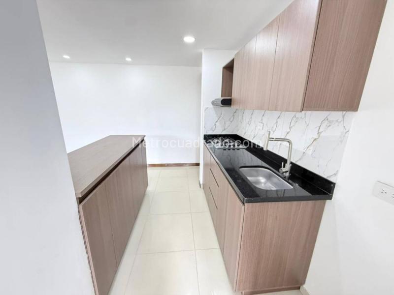 Apartamento en Arriendo, El Chingui, Envigado - 3