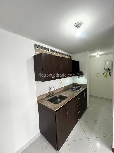Apartamento de 3 Alcobas en La Loma del Indio con Piscina y Gimnasio - 2