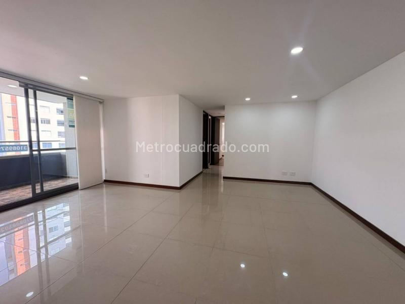 Apartamento en Arriendo, La Abadia, Envigado - 2
