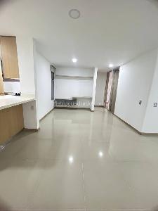 Apartamento en arriendo en Cumbres, Envigado · foto 2 de 11