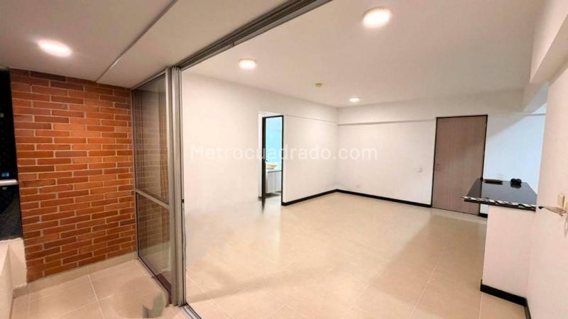 Spacious 3BR Apartment Near Sabaneta Landmarks - 2