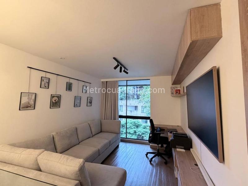 Apartamento Amoblado de 1 Alcoba con Cocina Moderna en Provenza - 3