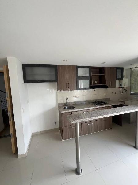 Acogedor Apartamento de 2 Alcobas en La Doctora - 4