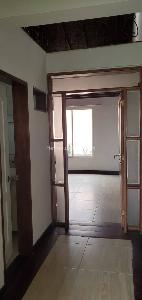 Casa de 5 alcobas en arriendo en La Inferior, Medellín, 407 m² · foto 10 de 16
