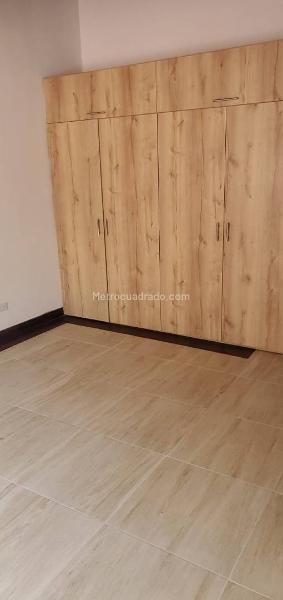 Spacious 5BR House with Natural Light in La Inferior - 9