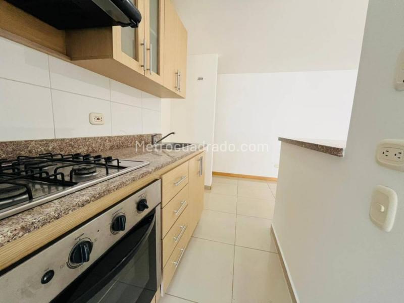 Apartamento Cómodo de 3 Alcobas en La Loma del Indio - 4