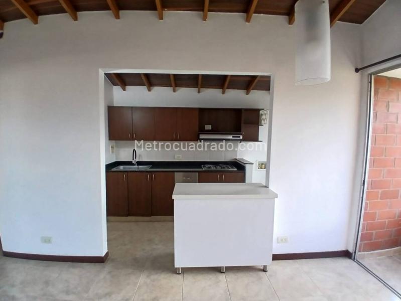 Apartamento en Arriendo, Cumbres, Envigado - Mehr