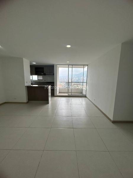 Cozy 3BR Apartment for Rent in Las Antillas, Envigado - 4