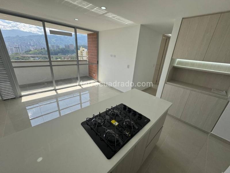 Apartamento en arriendo con 3 habitaciones en La Aldea, La Estrella - 2