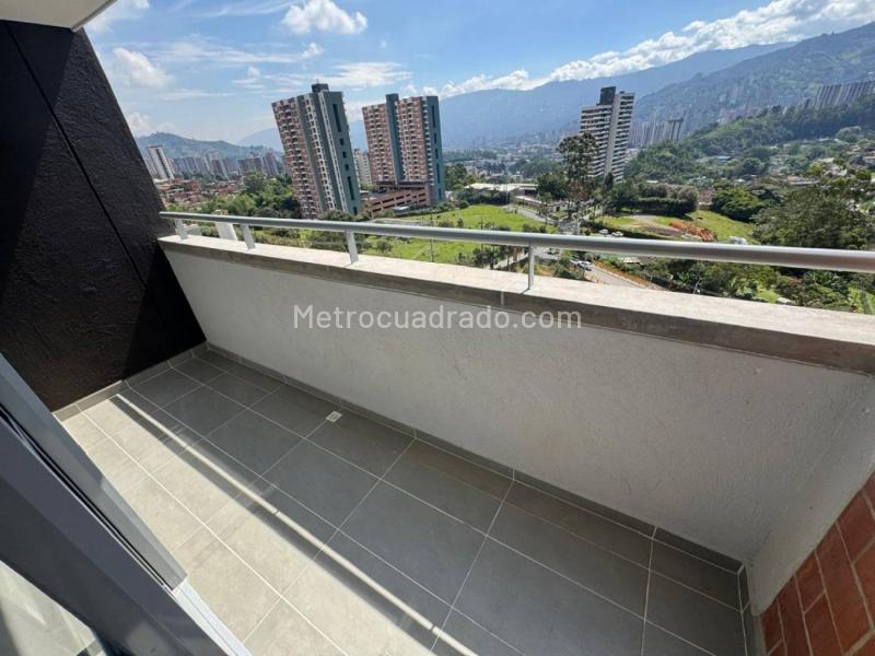 Apartamento en arriendo con 3 habitaciones en La Aldea, La Estrella - 3