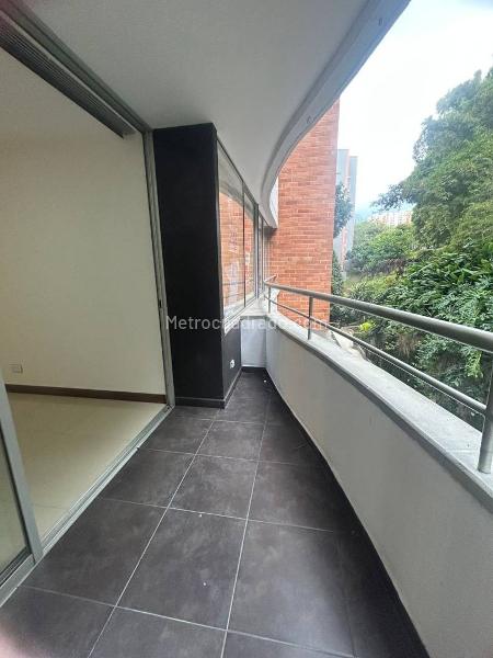 Apartamento moderno en arriendo con 2 alcobas en Cumbres - 3