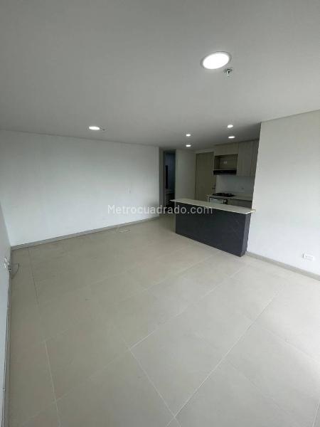 3BR Apartment in Loma Del Escobero (74 m²) - 2