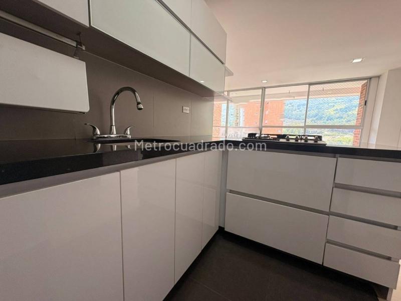 Modern 2BR Apartment for Rent in El Esmeraldal (Envigado) - 2