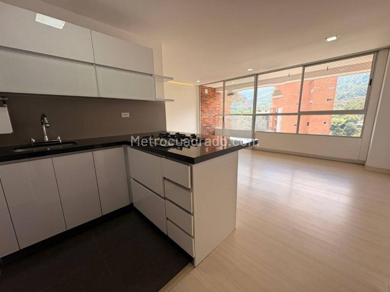 Modern 2BR Apartment for Rent in El Esmeraldal (Envigado) - 3