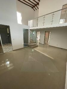 Apartamento de 5 alcobas en arriendo en Belen La Palma, Medellín, 250 m² · foto 4 de 16