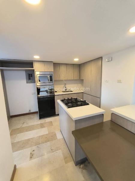 Apartamento en Arriendo, Villagrande, Envigado - Widok 3