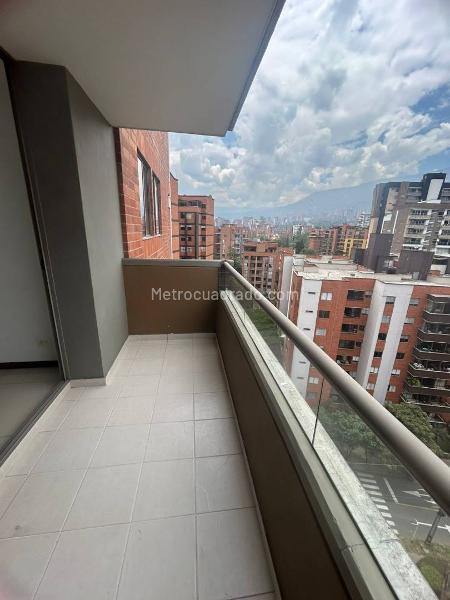 Piso – Envigado, La Paz, Valle de Aburrá - Más