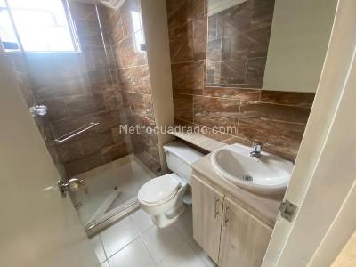 Apartamento de 3 alcobas en arriendo en Loma Del Indio, Medellín, 60 m² · foto 11 de 16