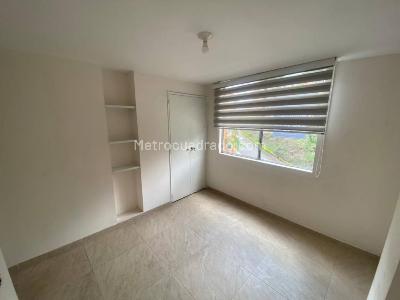 Apartamento de 3 alcobas en arriendo en Loma Del Indio, Medellín, 60 m² · foto 14 de 16