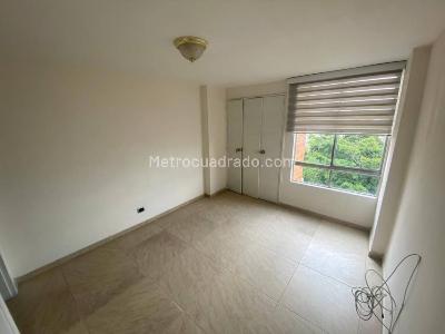 Apartamento de 3 alcobas en arriendo en Loma Del Indio, Medellín, 60 m² · foto 7 de 16