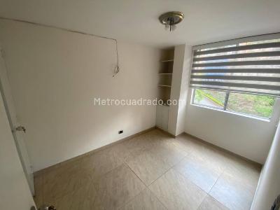 Apartamento de 3 alcobas en arriendo en Loma Del Indio, Medellín, 60 m² · foto 8 de 16