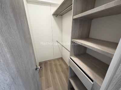 Apartamento de 3 alcobas en venta en El Poblado, Medellín, 138 m² · foto 15 de 20