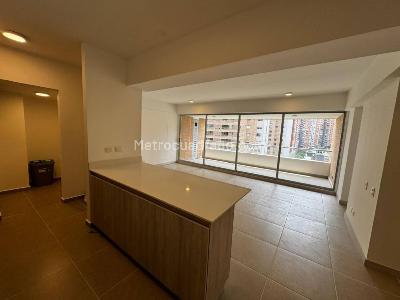 Apartamento de 3 alcobas en venta en El Poblado, Medellín, 138 m² · foto 2 de 20
