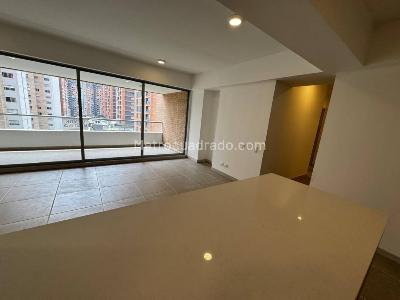 Apartamento de 3 alcobas en venta en El Poblado, Medellín, 138 m² · foto 3 de 20